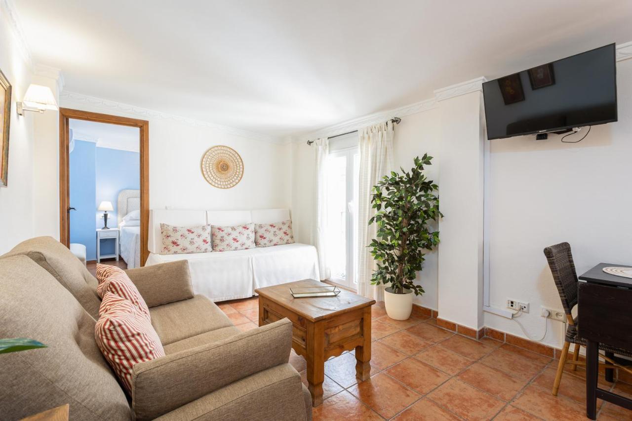 Puerta De Aduares Aparthotel Marbella Ngoại thất bức ảnh